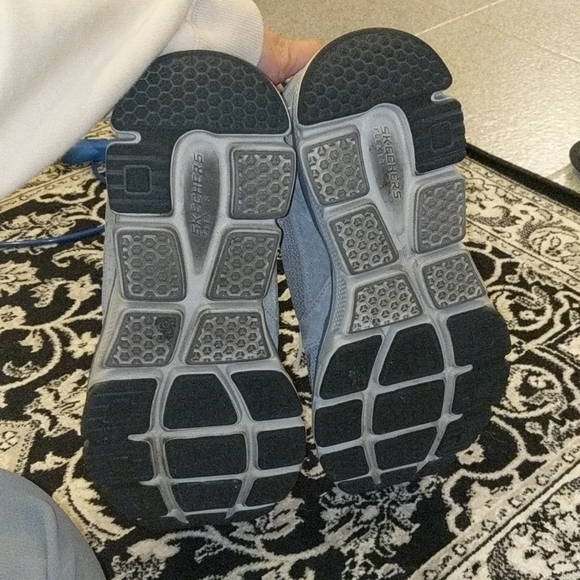 Grey Skechers Size 10.5 - Picture 5 of 5